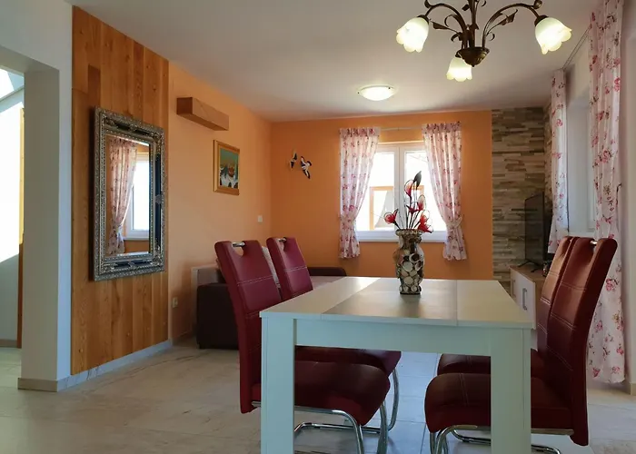 Branka By Interhome Apartmán *