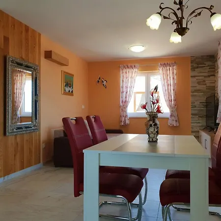 Branka By Interhome דירה *